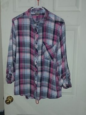 Como Vintage Pink and Gray Plaid Button-Up Shirt Jacket